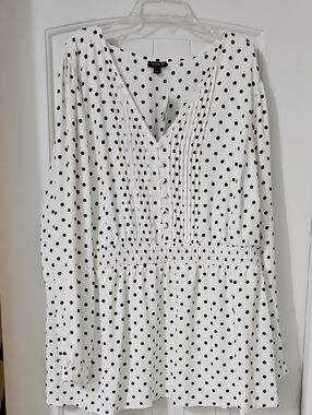 torrid White and Black Polka Dot Peplum Blouse